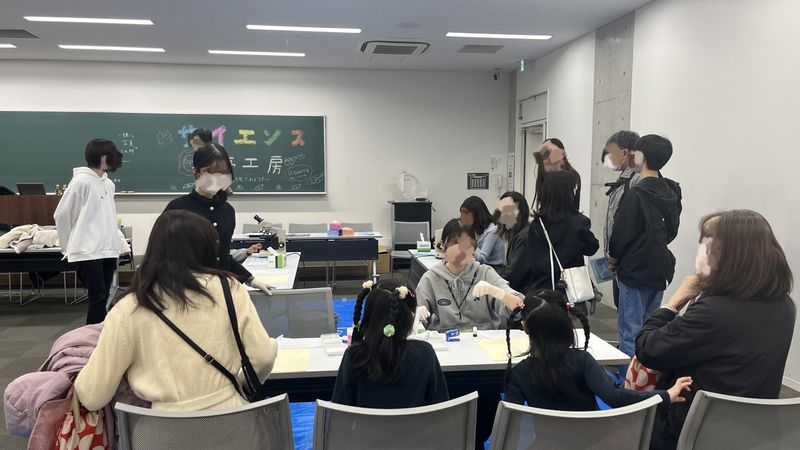 サイエンス夢工房部署の写真1